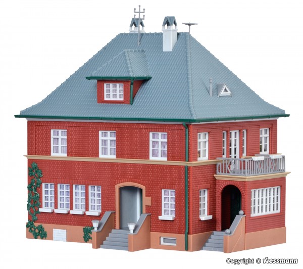 Kibri 38718 - H0 - Haus Borsigstraße, L 15,0 x B 13,5 x H 14,0 cm