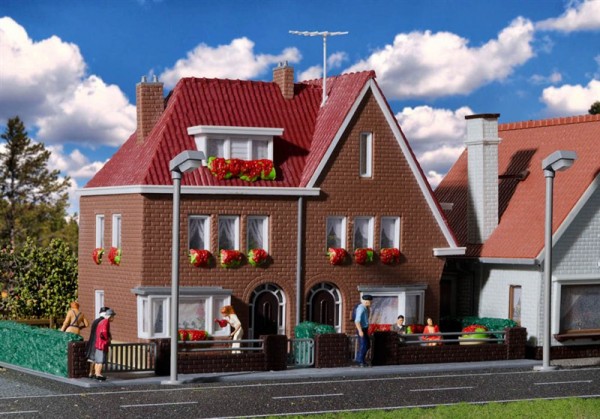 Kibri 38325 - H0 - Haus Amselweg, L 15,5 x B 10,5 x H 11,0 cm