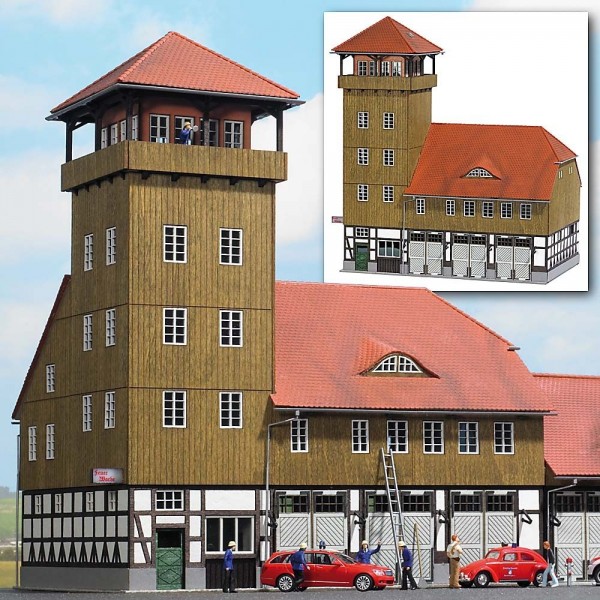 Busch 1450 - H0 - Feuerwehrgebäude »Schwenningen« (Requisitenhaus)