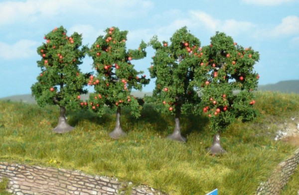 Heki 1961 - 5 Apfelbäume, 7 cm