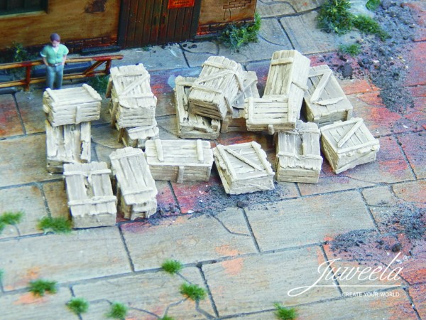 Juweela 28303 - H0 - 16 alte Holzkisten (hell)