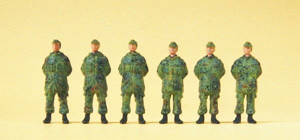Preiser 16842 - H0 - Soldaten stehend