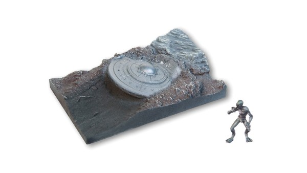 Noch 60765 - UFO-Absturz, 22,5 x 15 cm, 6,5 cm hoch ( empfohlen für H0,TT,N )