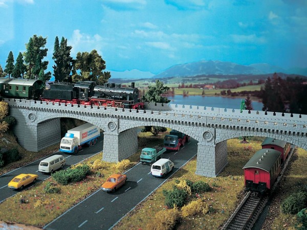 Vollmer 42551 - H0 - Steinbogenbrücke, L 39,5 x B 7,7 x H 10 cm