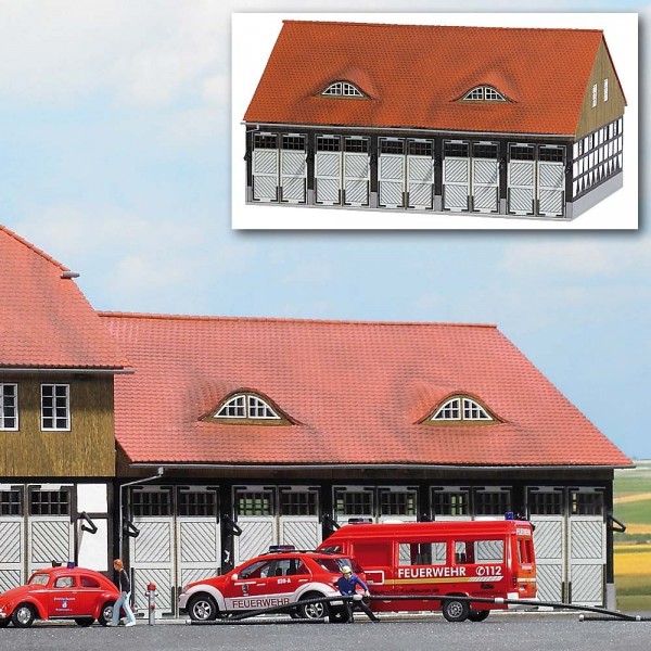 Busch 1451 - H0 - Fahrzeughalle Feuerwehr »Schwenningen«, 190 x 123 x 97 mm