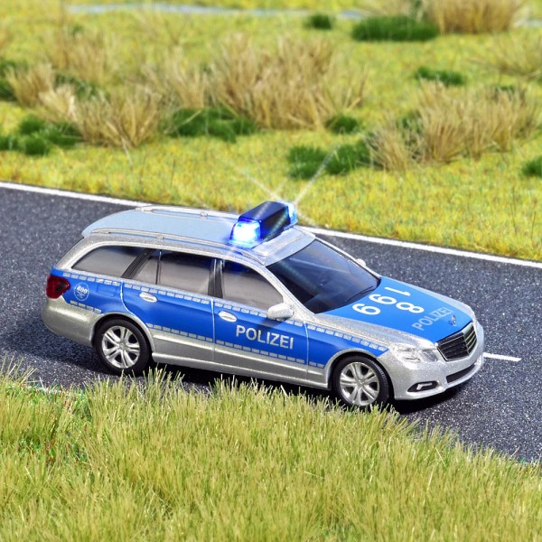 Busch 5626 - H0 - Mercedes E-Klasse »Polizei«