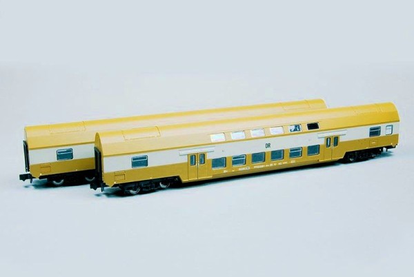 Kuehn 91025 - N - 2er Set Doppelstockwagen rehbraun der DR