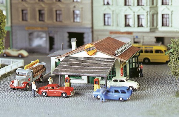 Faller 232542 - N - Tankstelle, 82 x 74 x 38 mm, EP. III