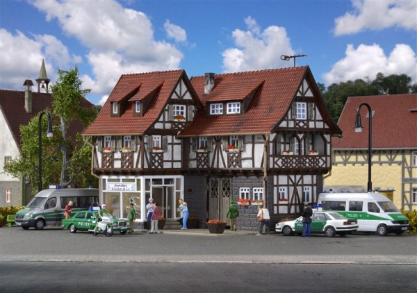 Vollmer 43600 - H0 - Juweliergeschäft mit Überfallszenario und LED-Beleuchtung, Funktionsbausatz