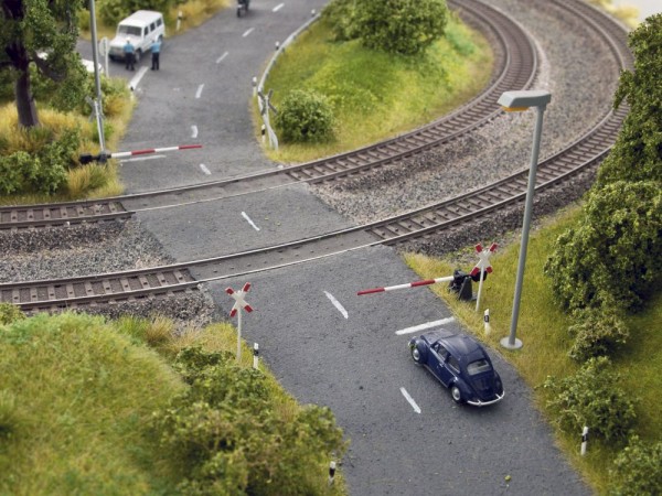 Noch 14307 - H0 - Bahnschranken mit Andreaskreuzen
