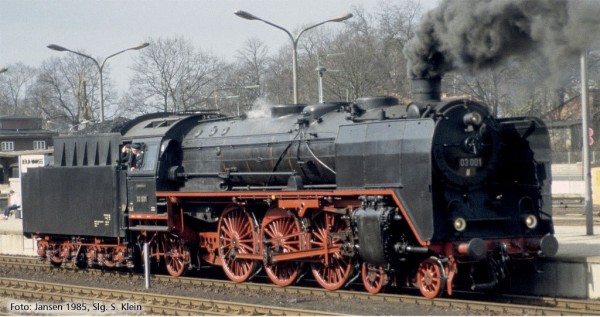 Tillig 04150 - TT - Dampflokomotive BR 03.0 der DR, Ep. III -FORMNEUHEIT-