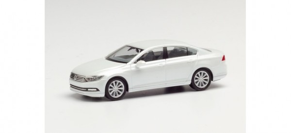 Herpa 038416-002 - H0 - VW Passat Limousine, oryxweiß perlmutteffekt