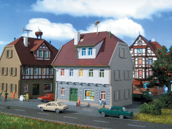 Vollmer 47644 - N - Wohnhaus, L 8,2 x B 6,5 x H 10,5 cm