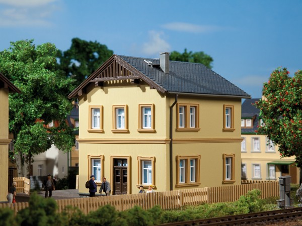 Auhagen 11349 - H0 - Bahnmeisterei, 180 x 70 x 110 mm