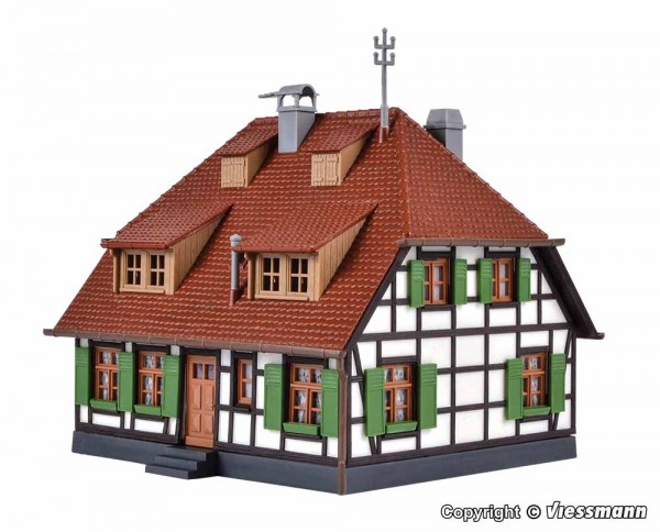 Kibri 38165 - H0 - Fachwerk Bauernhaus, L 10 x B 9 x H 11 cm