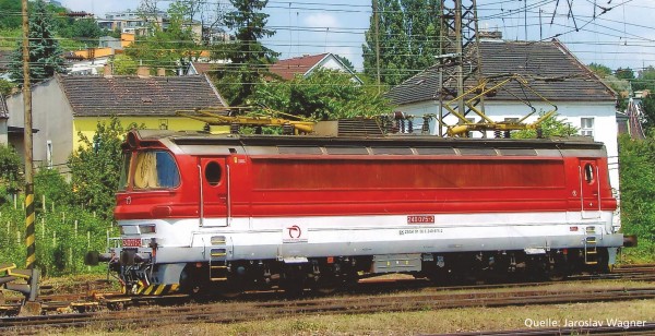 Piko 51387 - H0 - E-Lok BR 240 ZSR V + DSS PluX22