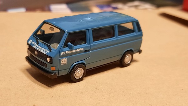 Herpa 942430 - H0 - VW T3 Bus "LPG Pflanzenproduktion Schönfels"