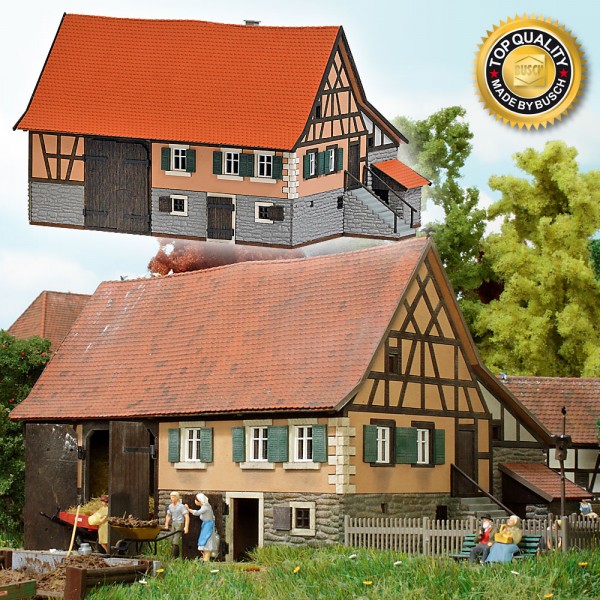 Busch 8789 - TT - Kleinbauernhaus aus Schwarzenweiler, 130 x 80 x 75 mm