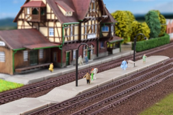Vollmer 47528 - N - Bahnsteig Neuffen, L 34 x B 2,5 x H 4 cm