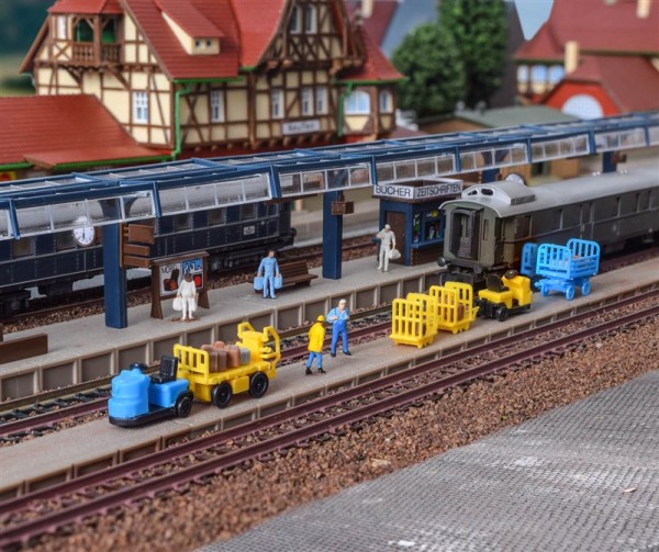 Vollmer 47503 - N - Gepäckbahnsteig, fünfteilig